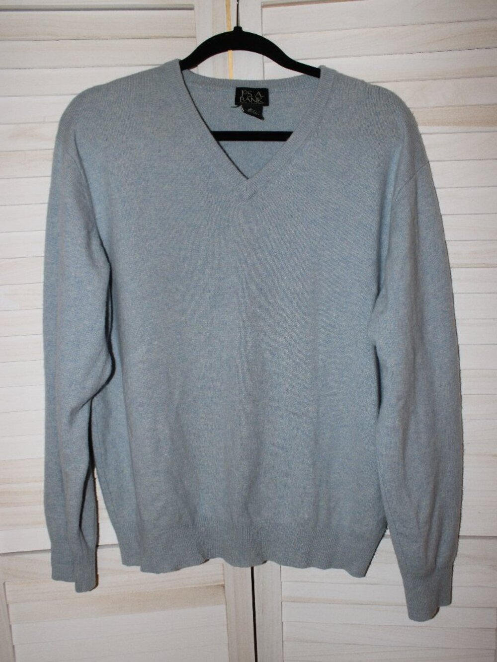 Jos A Bank 100% Cashmere Sweater Blue V-Neck Men’s LargeJos